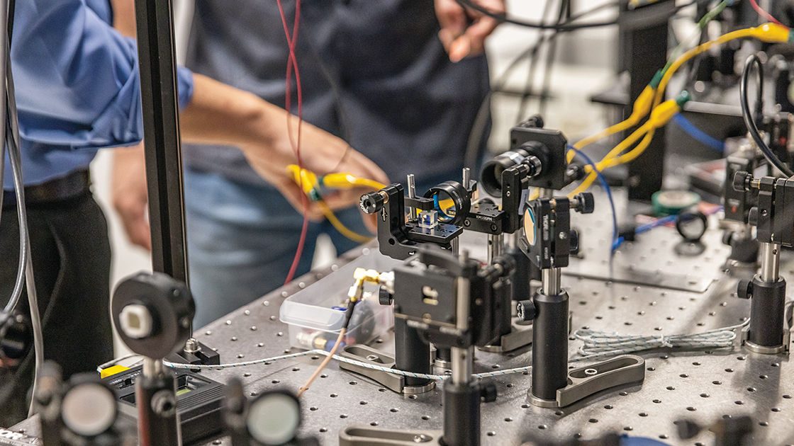 Hosseini’s team investigates light-atom interactions, harnessing the particle properties of light for applications in quantum optics, quantum materials, quantum communication, and quantum sensing.